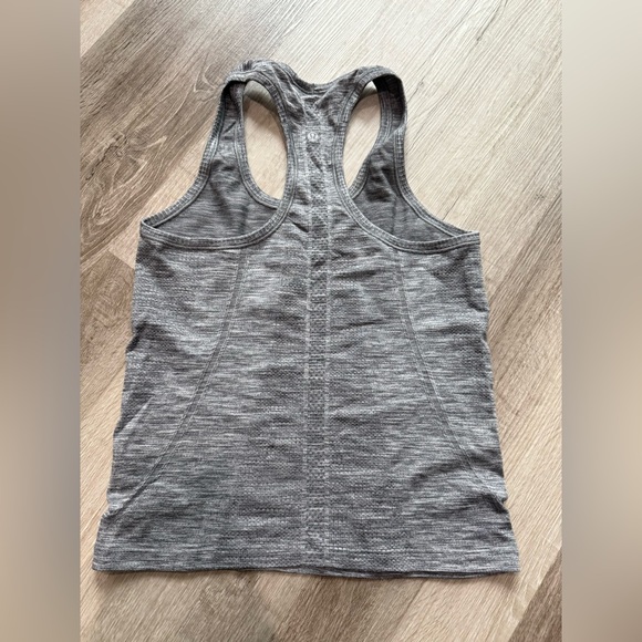 Lululemon Swiftly Tech Racerback - Picture 2 of 2
